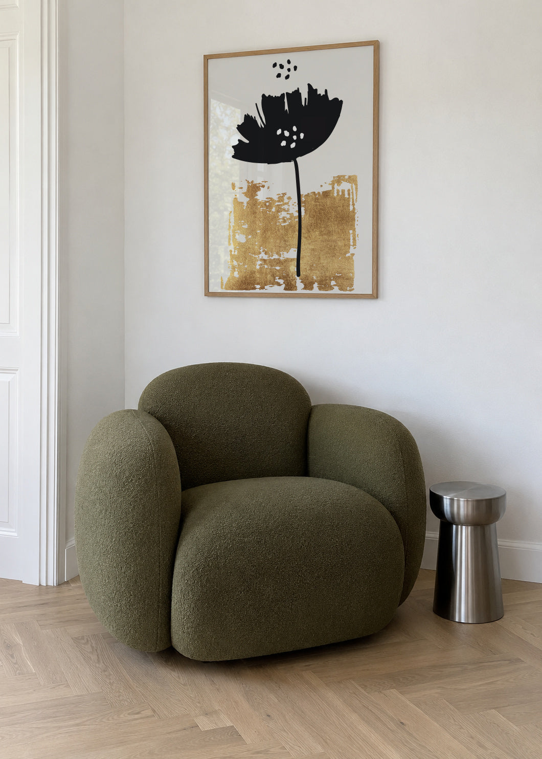Black Poppy - Framed poster in an interior