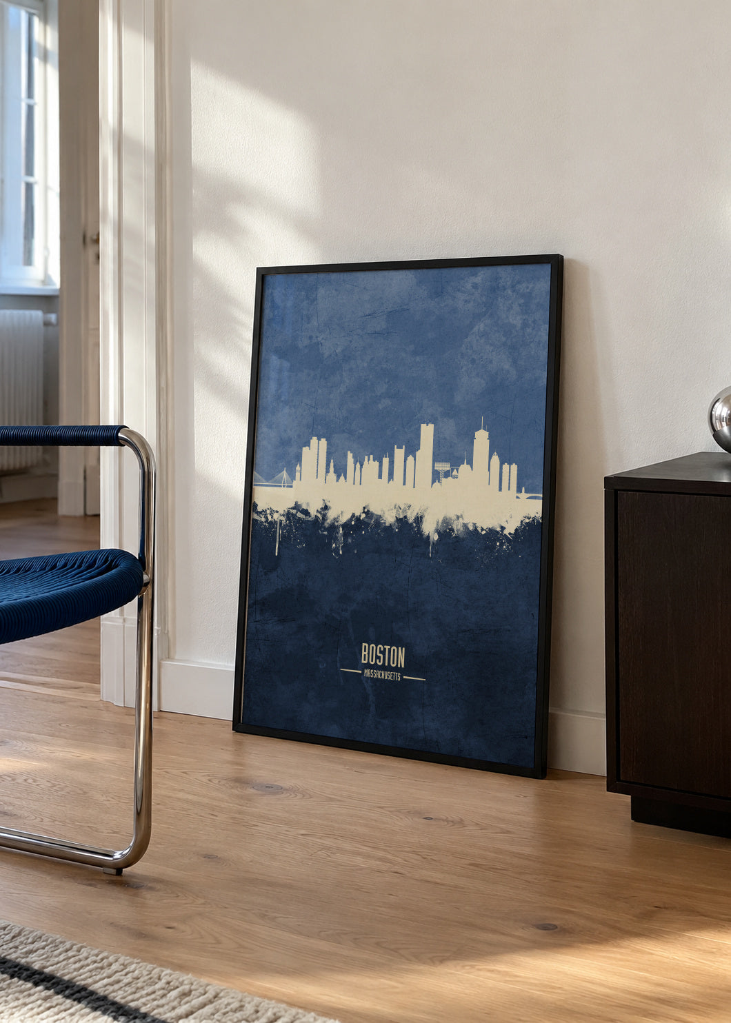 Boston Skyline Azul - Framed poster in an interior