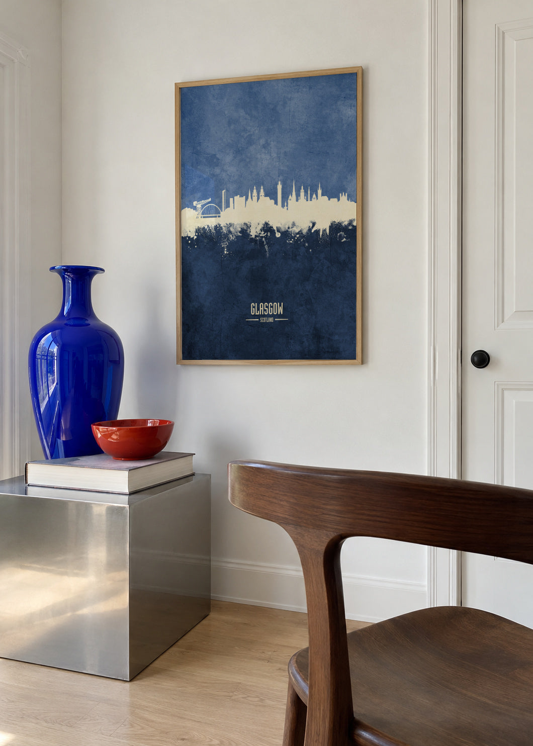 Glasgow Skyline Azul - Framed poster in an interior