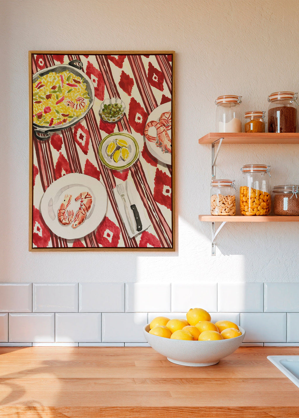 Cuadro de cocina: paella y gambas sobre mantel rojo – Canvas2