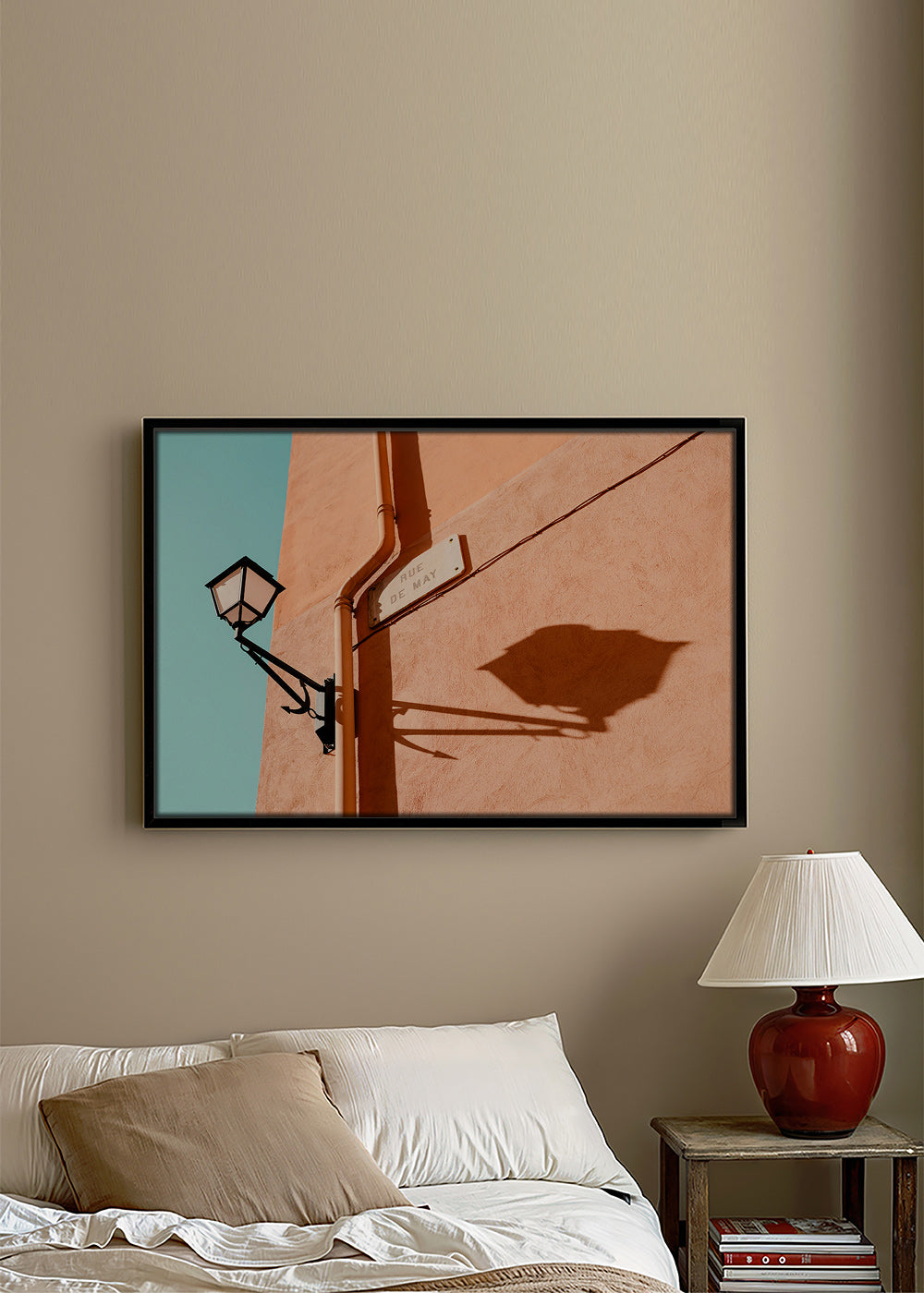 Cuadro de ciudades con farol y sombra en pared – Canvas1