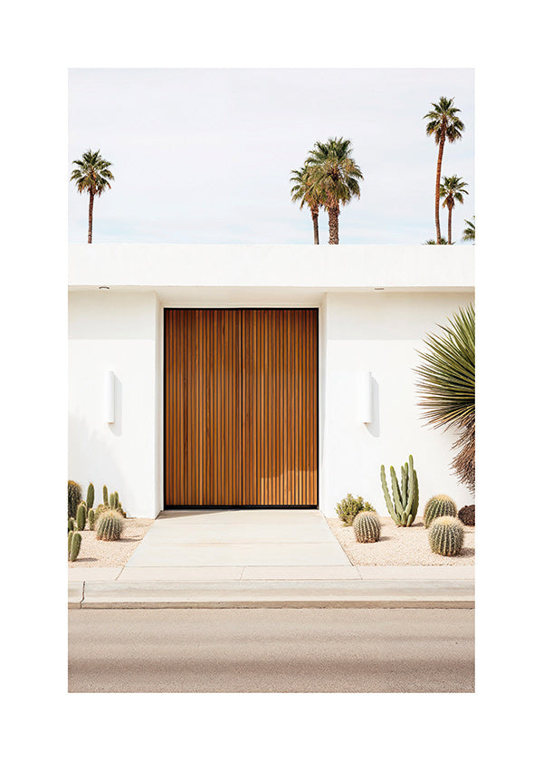 Fotografía arquitectónica con puerta de lamas