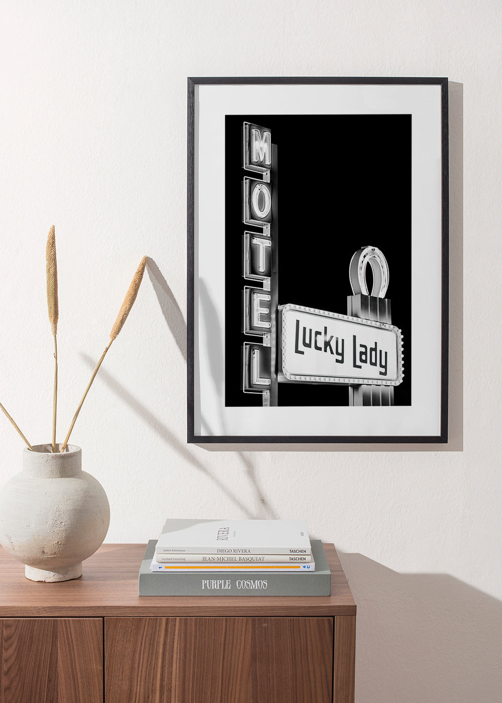 Fotografía Motel Lucky Lady en blanco y negro – Product3