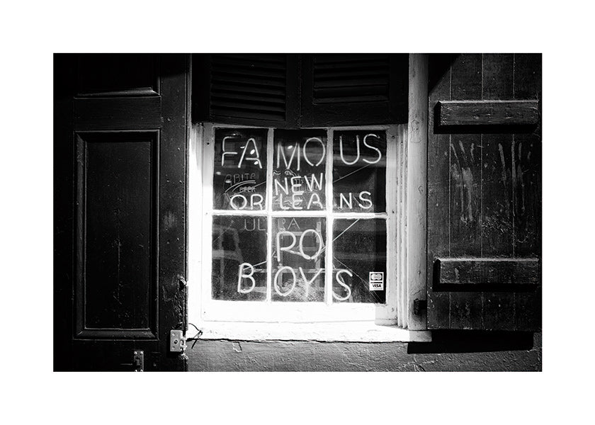 Cuadro de cocina con letrero New Orleans en blanco y negro