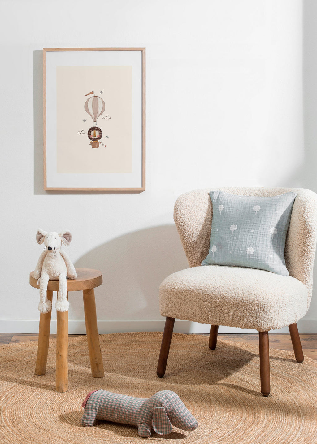 Lámina infantil: león en globo beige – Product2