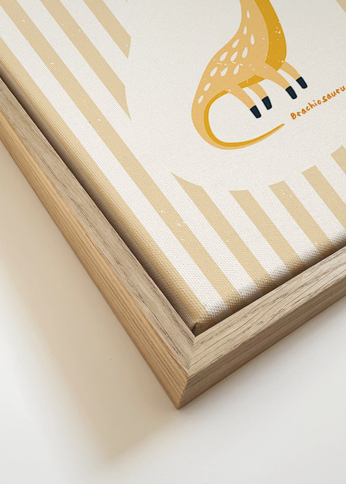 Lámina infantil Brachiosaurus amarillo – Canvas detail