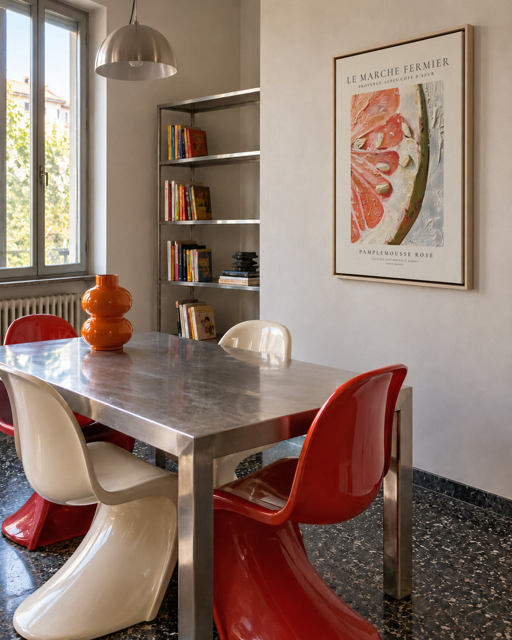 Le marche fermier - PAMPLEMOUSSE ROSE - Framed canvas in an interior