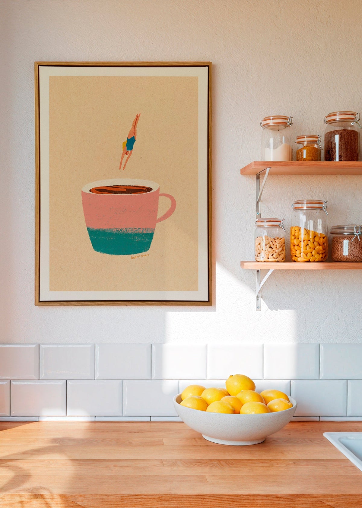 Cuadro de cocina con taza rosa y buceadora – Canvas1