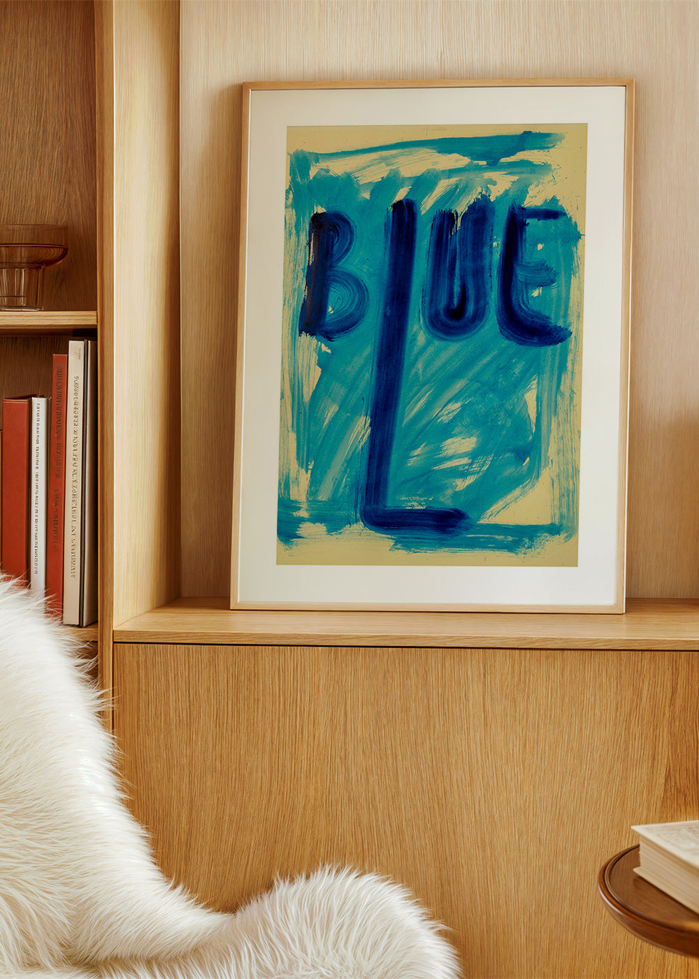 Cuadro abstracto con tipografía azul pintada a mano – Product3