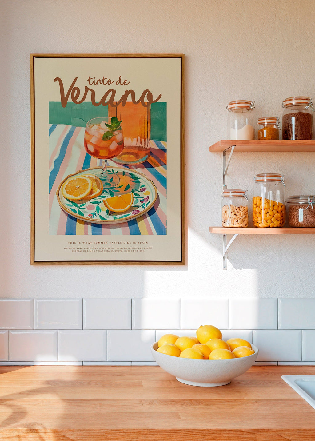 Cuadro de cocina con tinto y cítricos – Canvas1