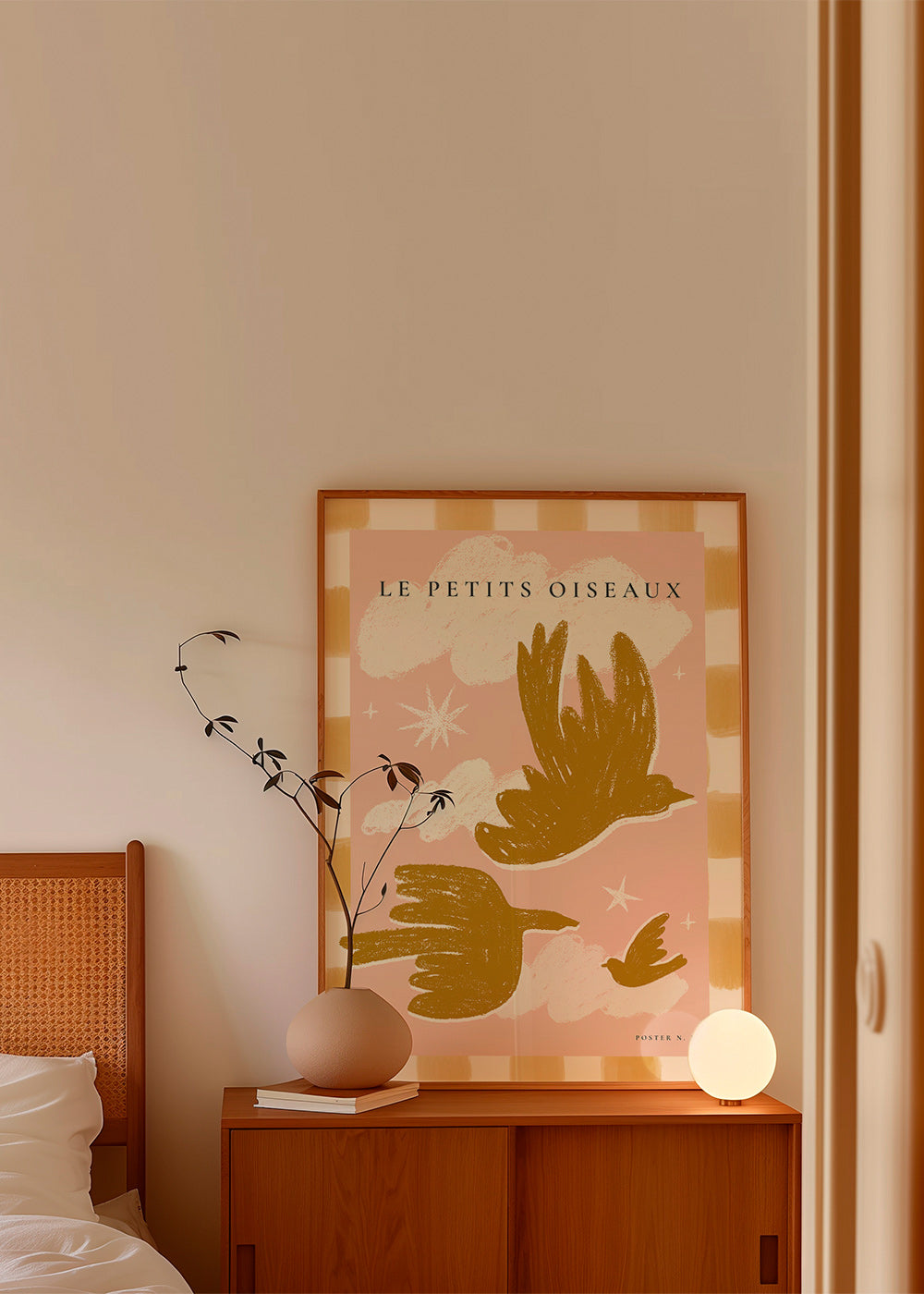 Cuadro Pájaros dorados sobre fondo rosa – Product2