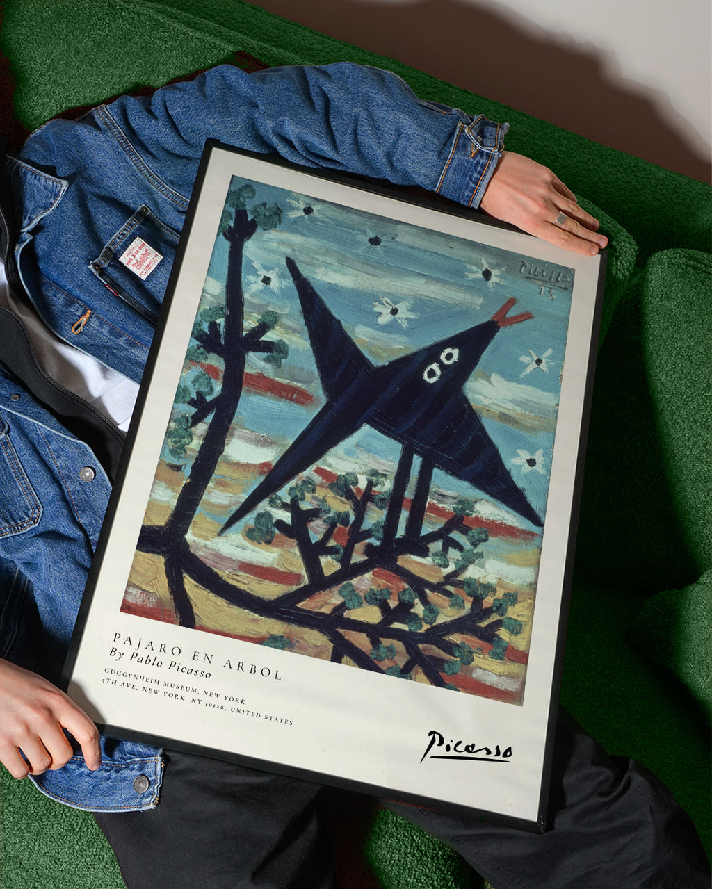Pajaro en Arbol by Pablo Picasso - Framed poster detail