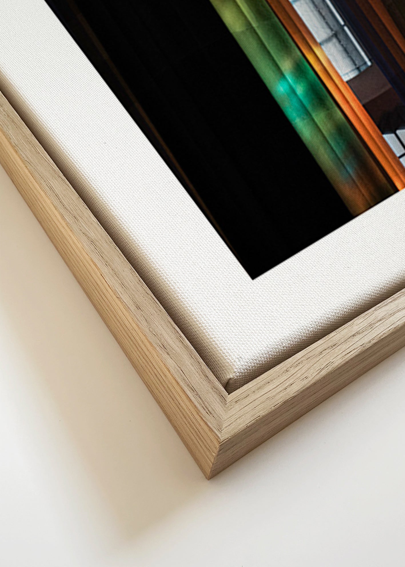 Fotografía interior arquitectónica con luz dorada – Canvas detail