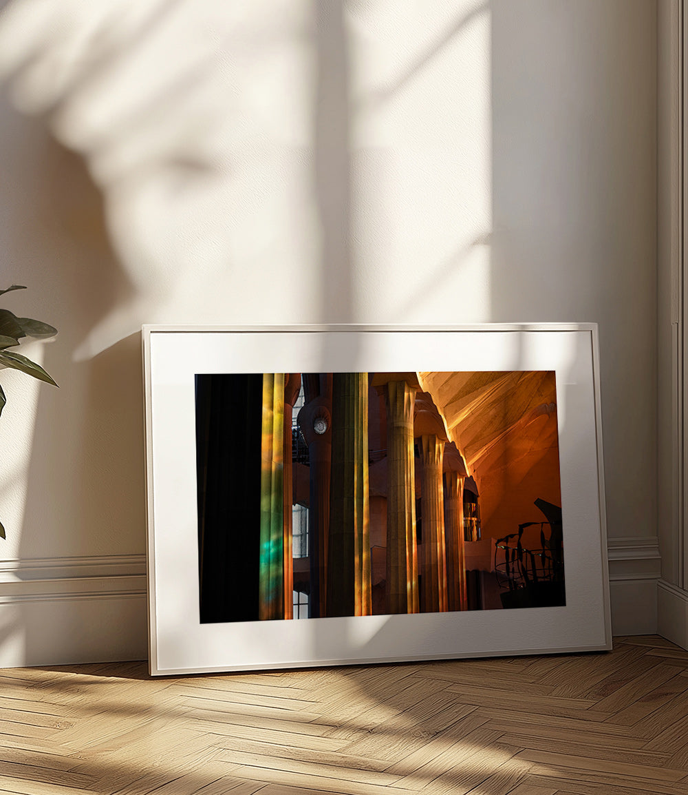 Fotografía interior arquitectónica con luz dorada – Product2