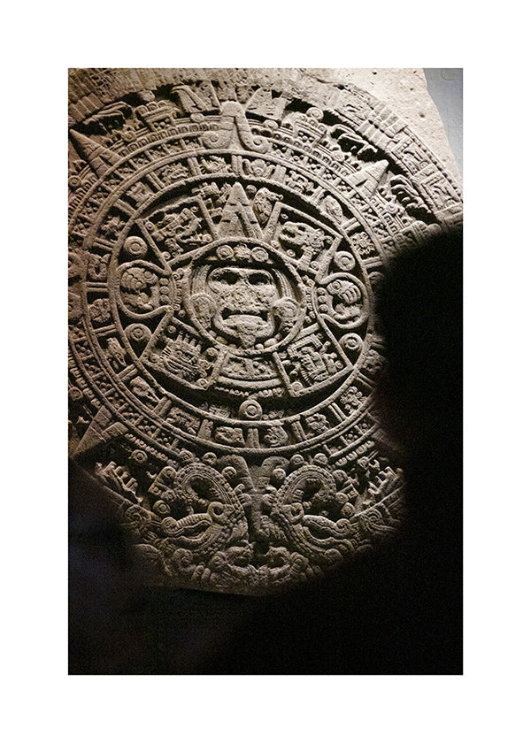 Fotografía de calendario azteca en piedra