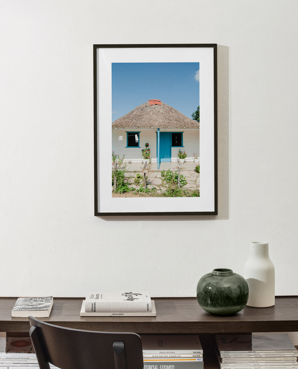 Cuadro de paisaje con casa y puerta azul – Product2