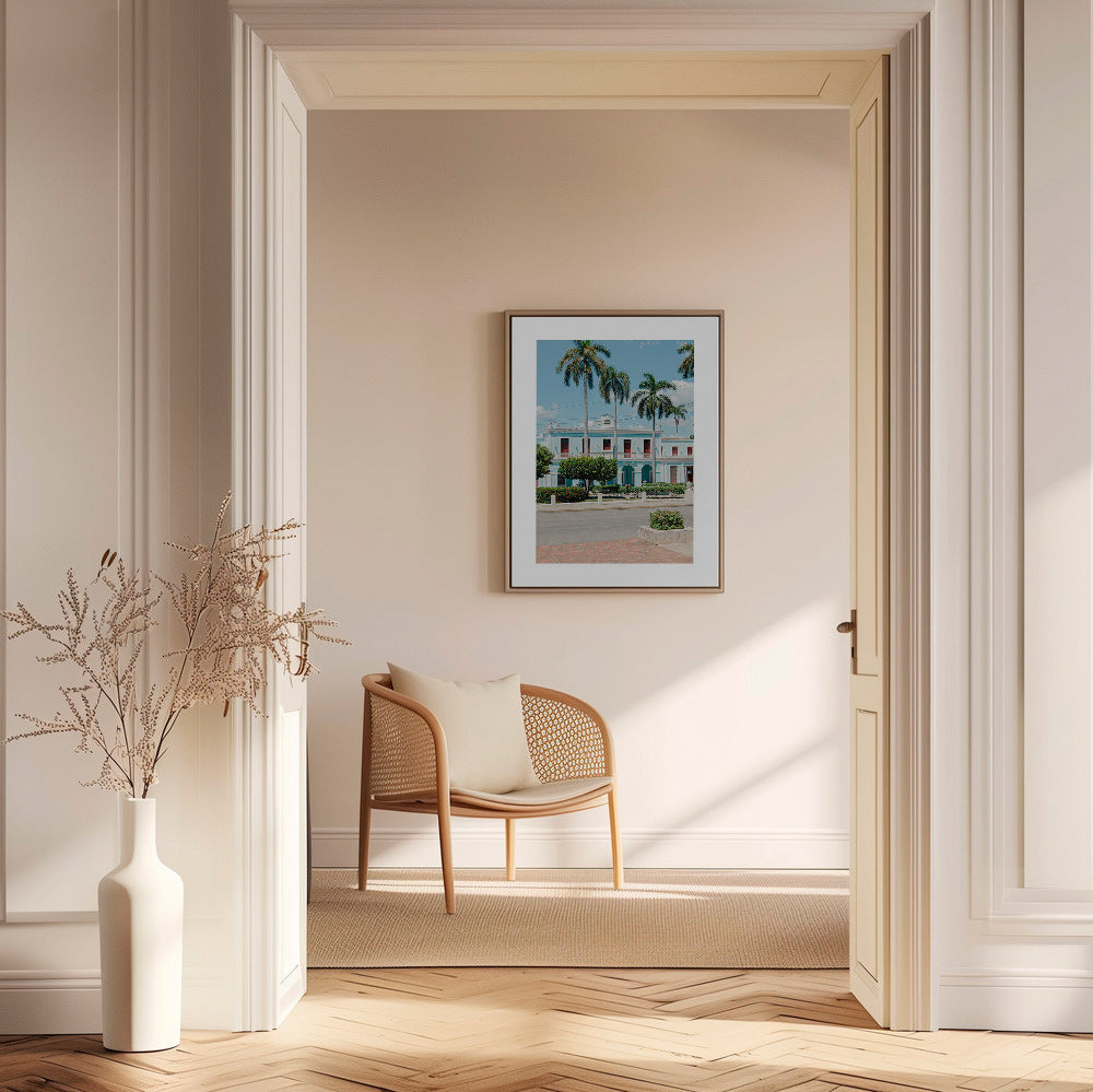 Cuadro de ciudades con fachada azul y palmeras – Canvas2