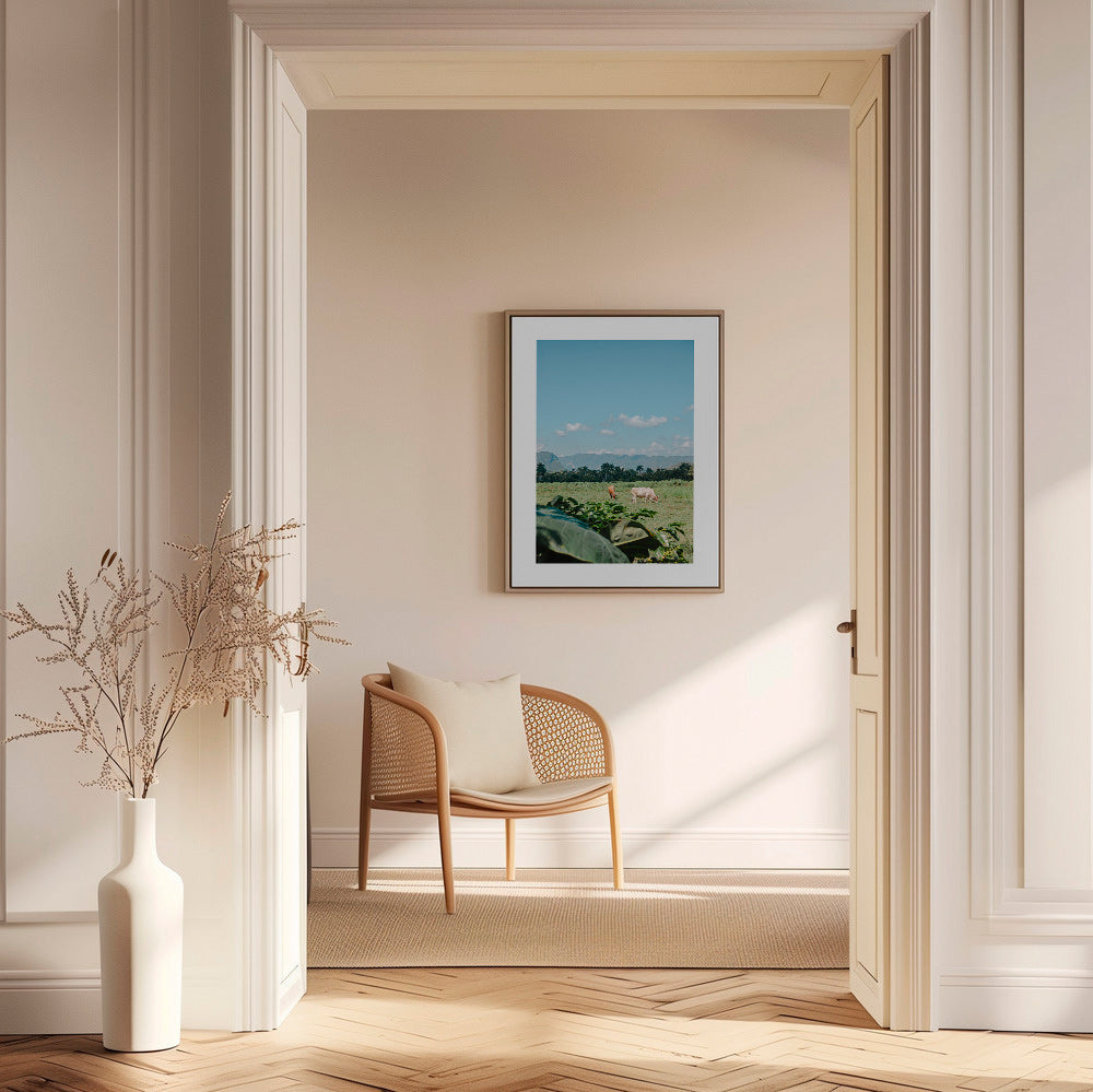 Cuadro de paisaje: campo con vacas y horizonte azul – Canvas1