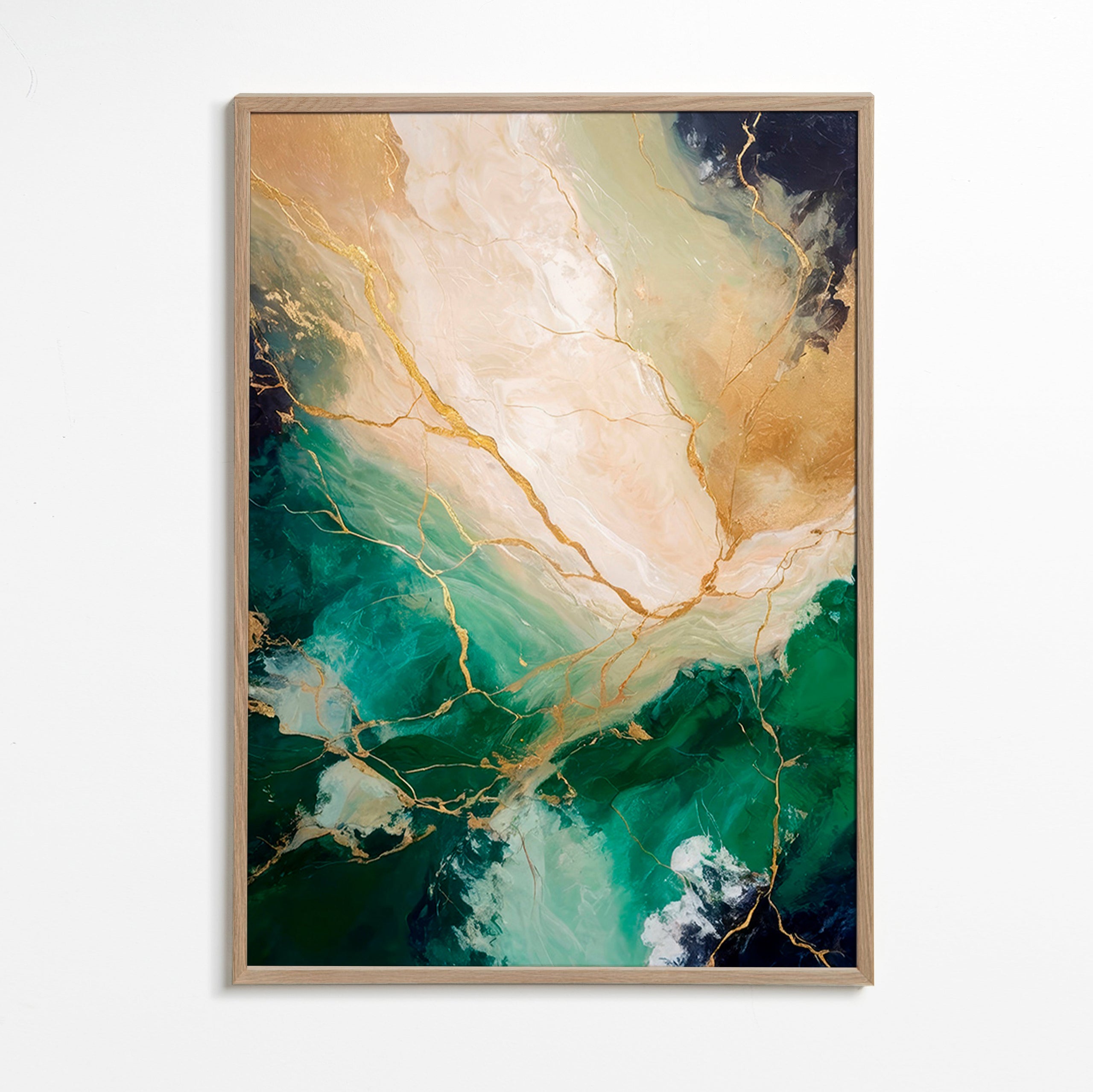 Cuadro abstracto en verde y dorado con vetas minerales – Oak Frame