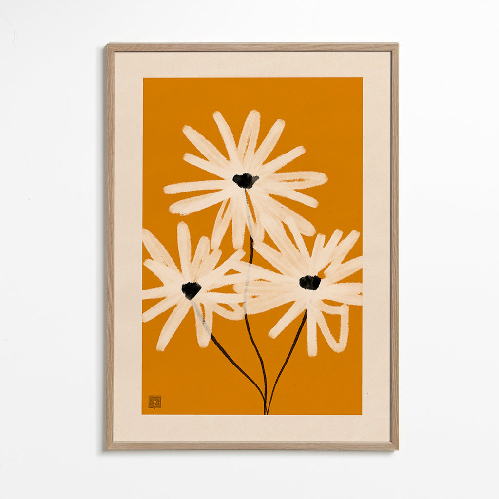 Lámina botánica de margaritas sobre fondo mostaza – Oak Frame