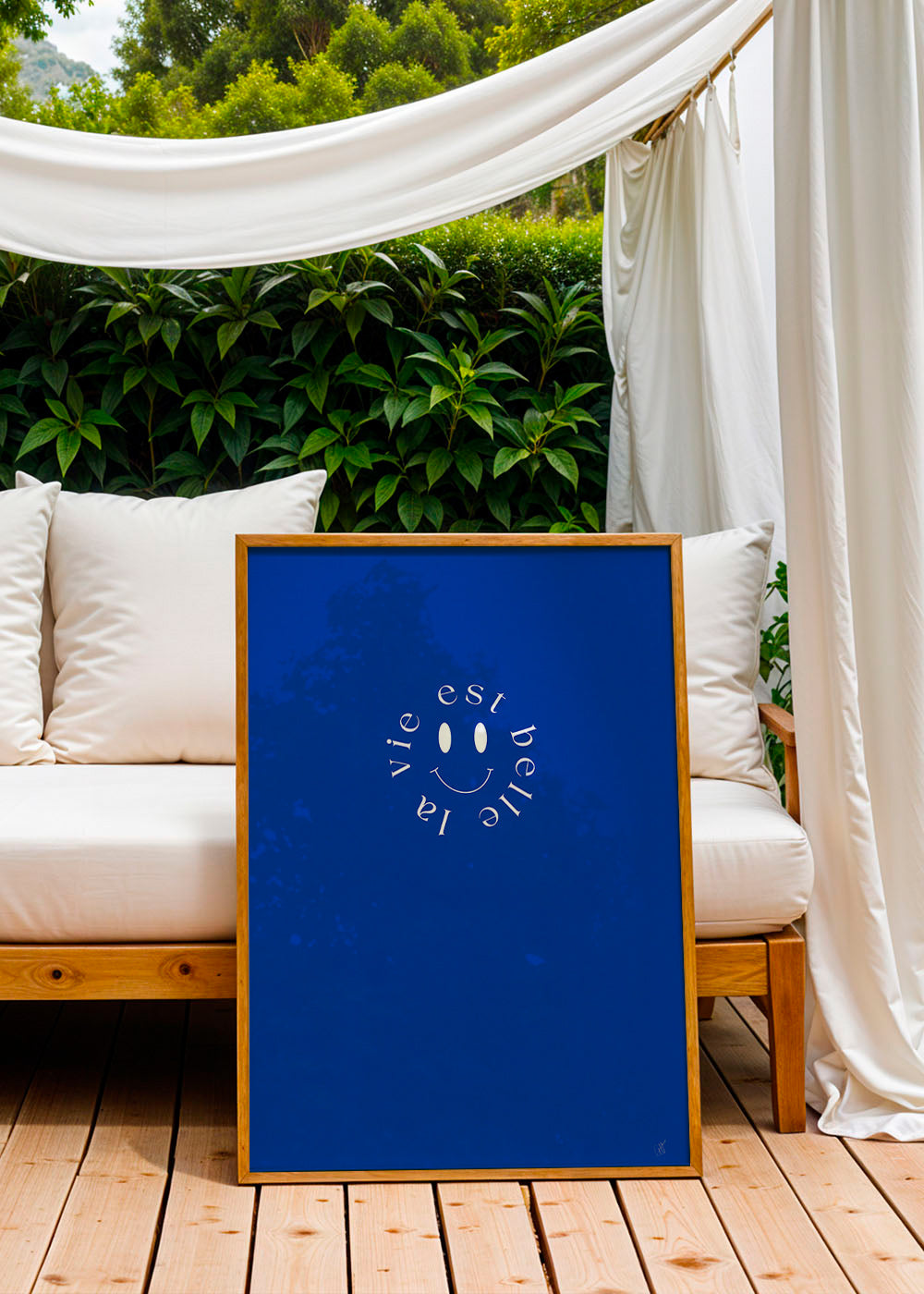 Ilustración smile tipográfica en azul – Product2