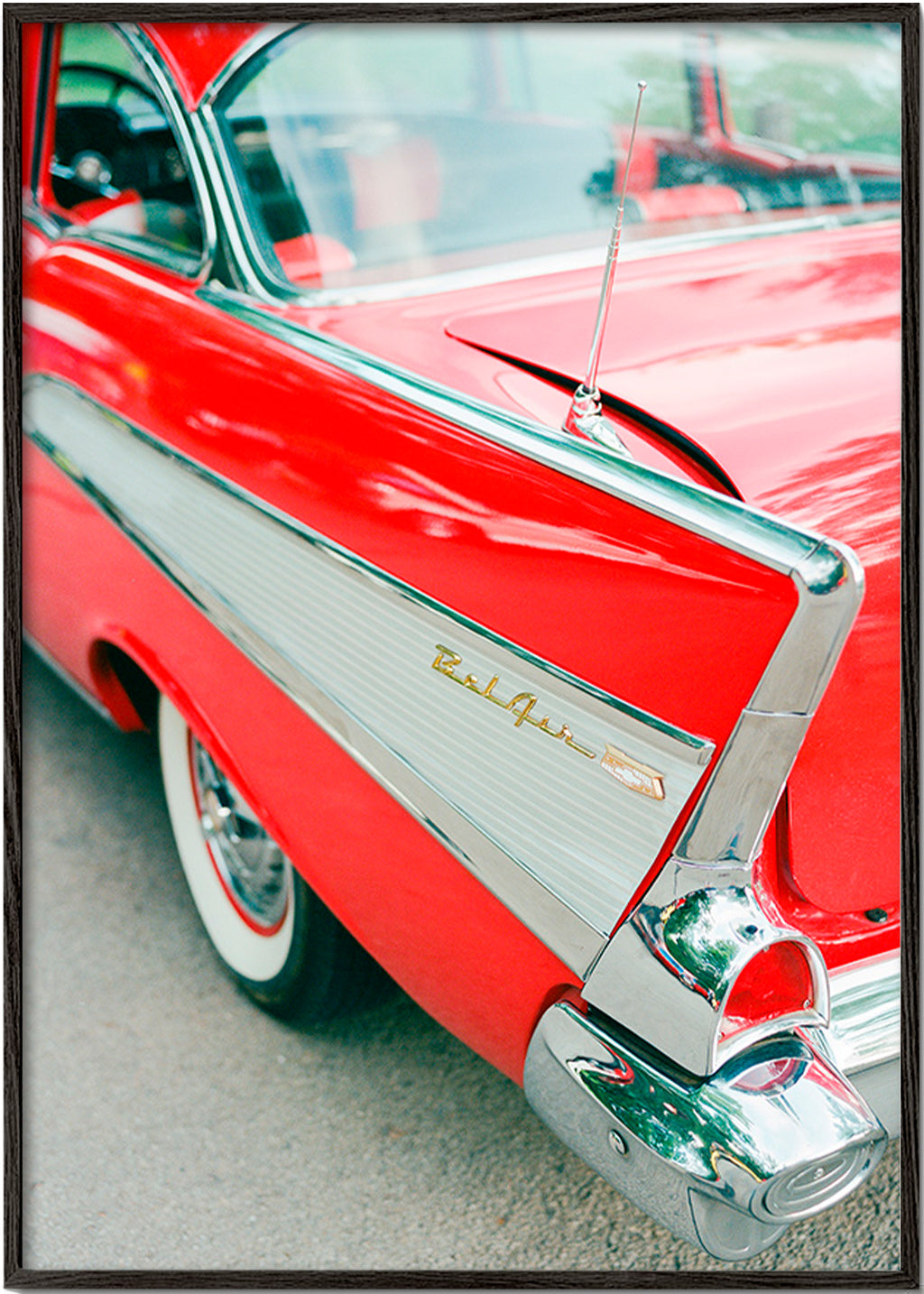 Cuadro vintage coche clásico rojo – Black Frame