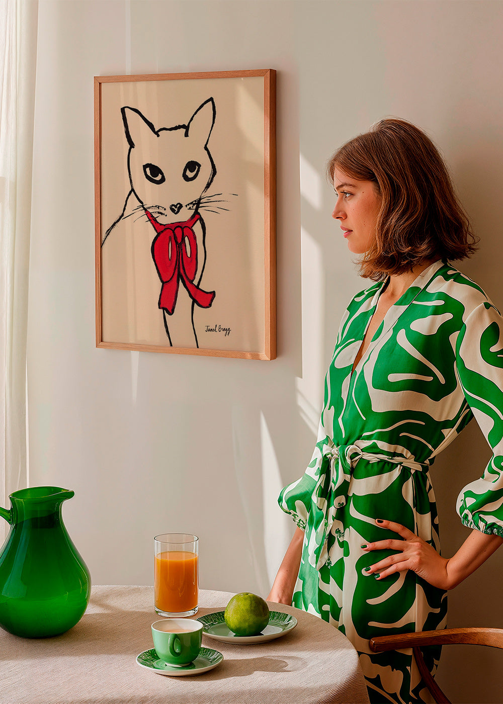 Cuadro gato con lazo rojo y trazo suelto – Product1