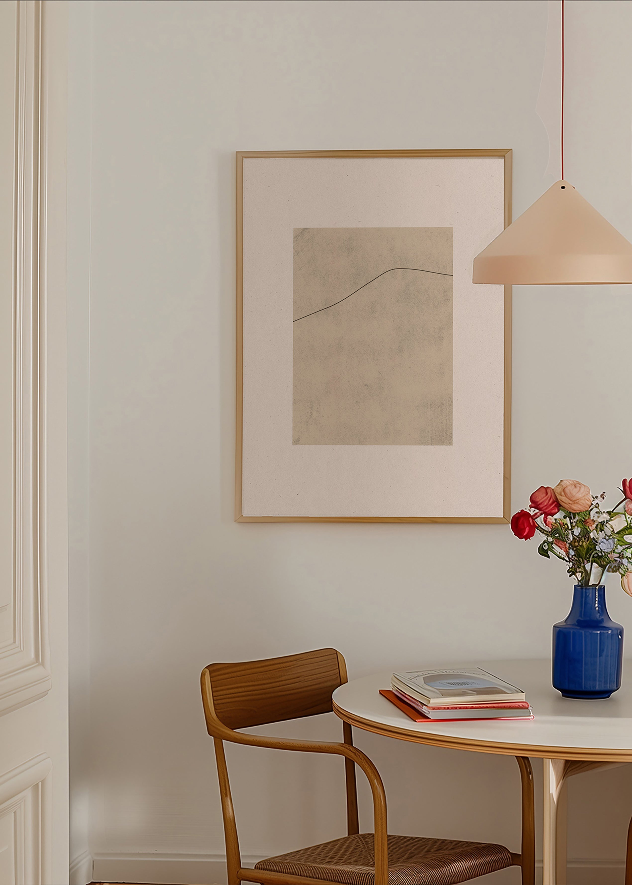 Cuadro minimalista con línea curva sobre beige – Product2