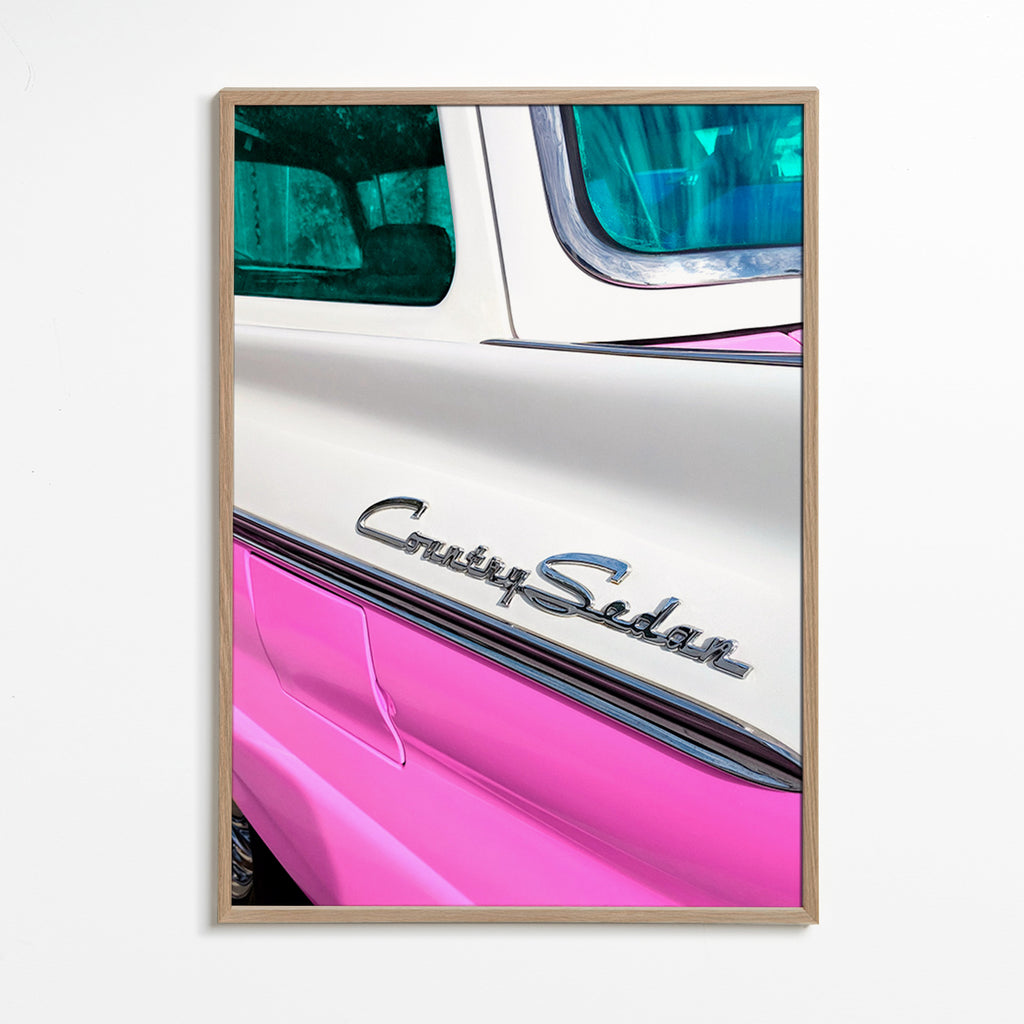 Cuadro vintage Country Sedan, detalle cromado y carrocería pastel – Oak Frame