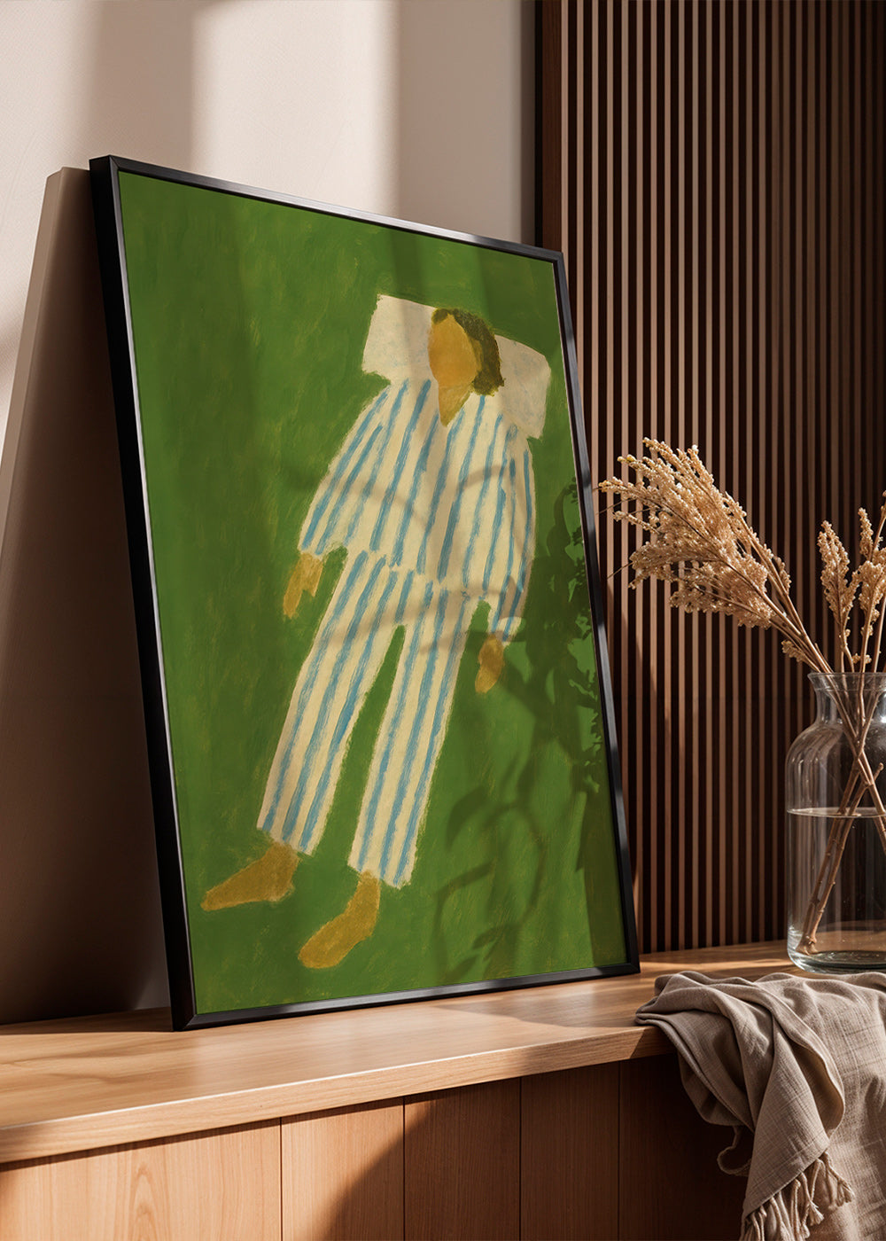 Ilustración de figura tumbada en pijama a rayas – Product1