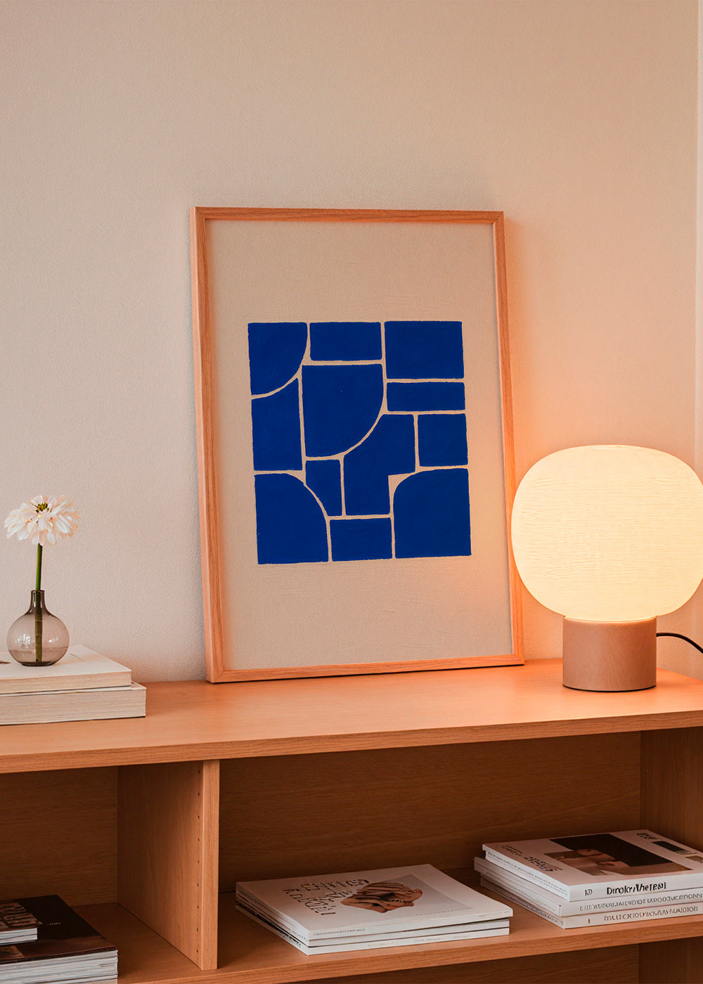 Cuadro geométrico azul con bloques centrales – Product2