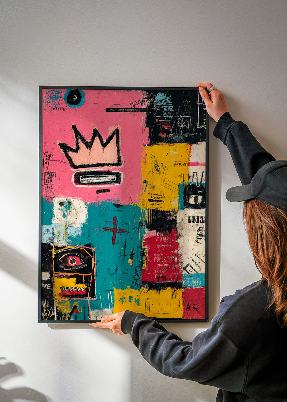 Cuadro abstracto con corona y bloques de color – Product1