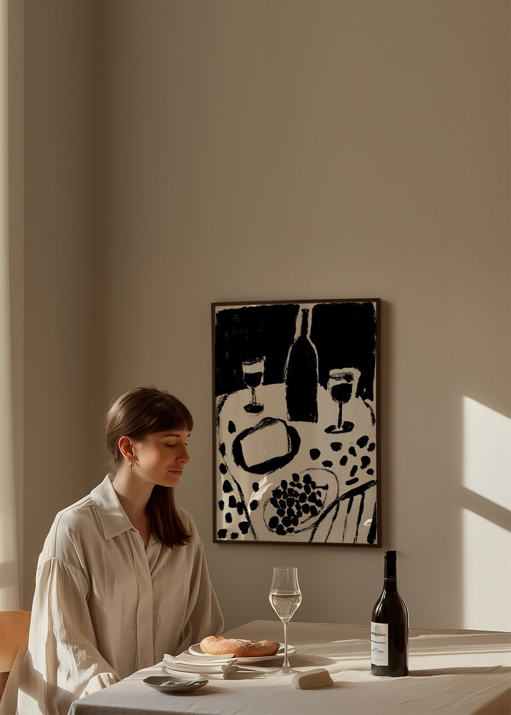 Cuadro de cocina con botella y uvas en monocromo – Product3