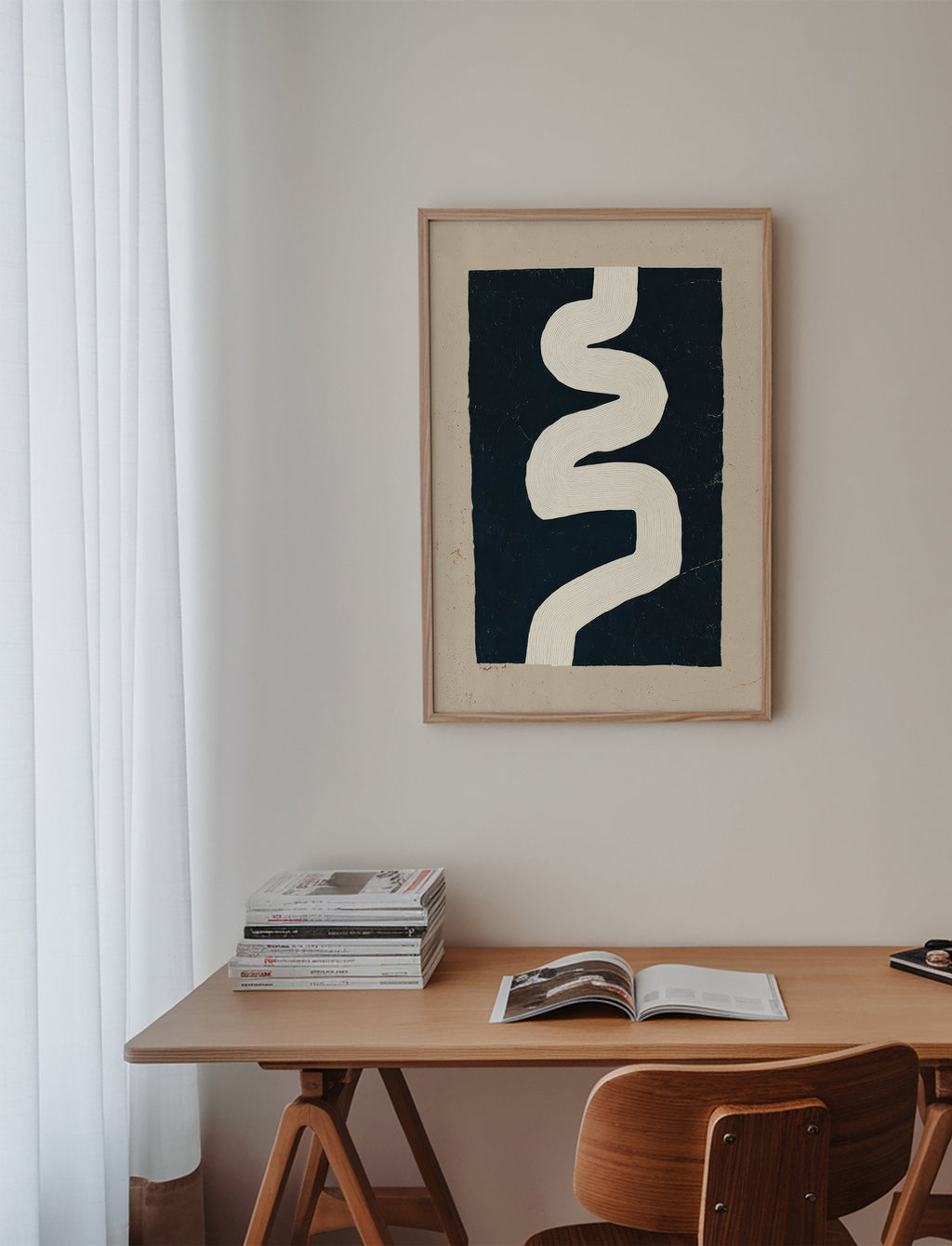 Cuadro minimalista curva blanca sobre fondo oscuro – Product2