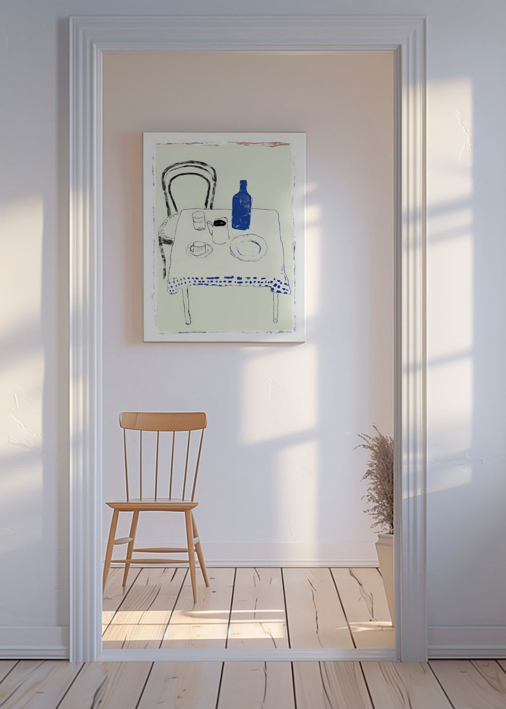 Cuadro de cocina con botella azul y vajilla minimal – Canvas