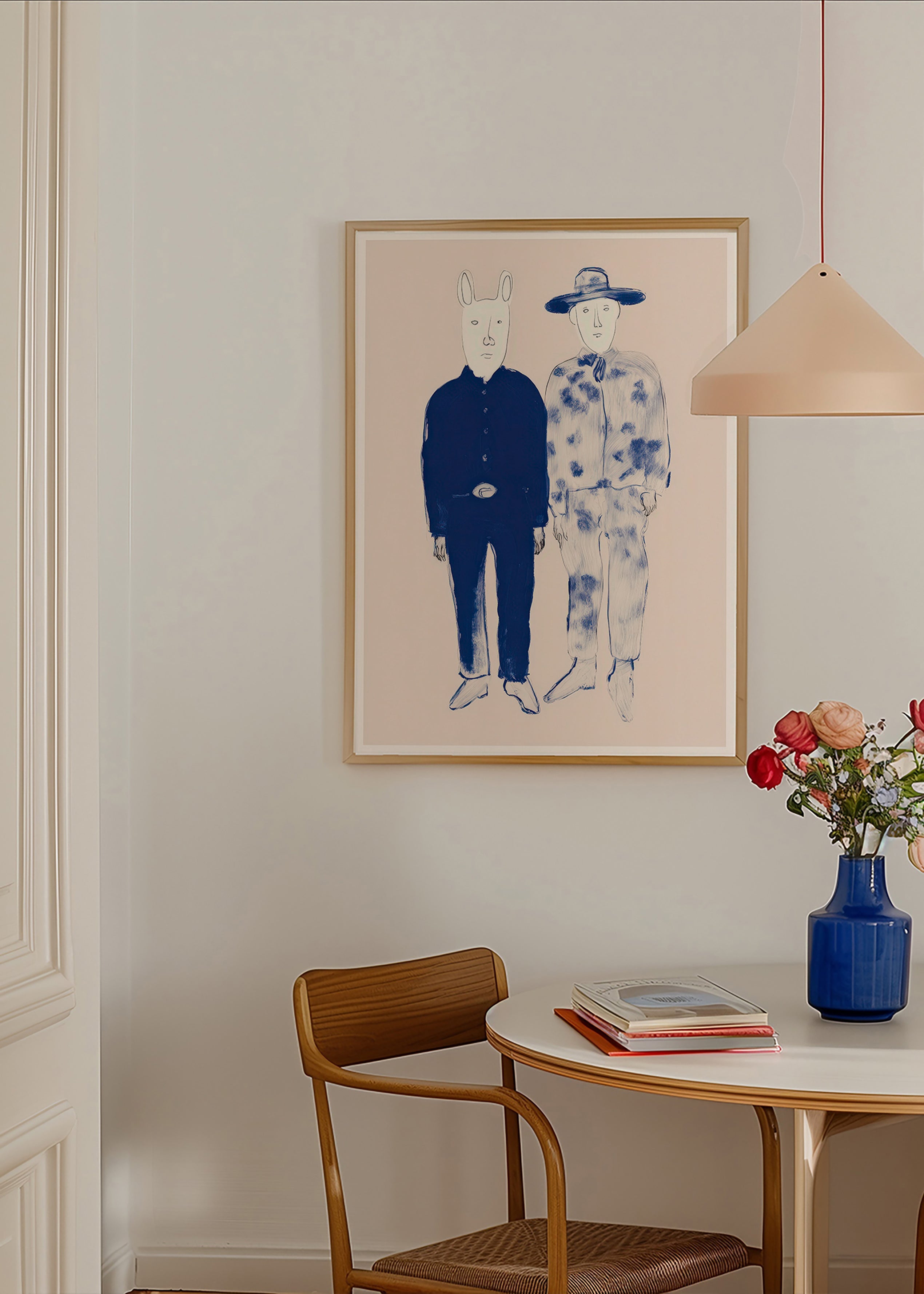 Ilustración de dos figuras con conejito en tinta azul – Product2