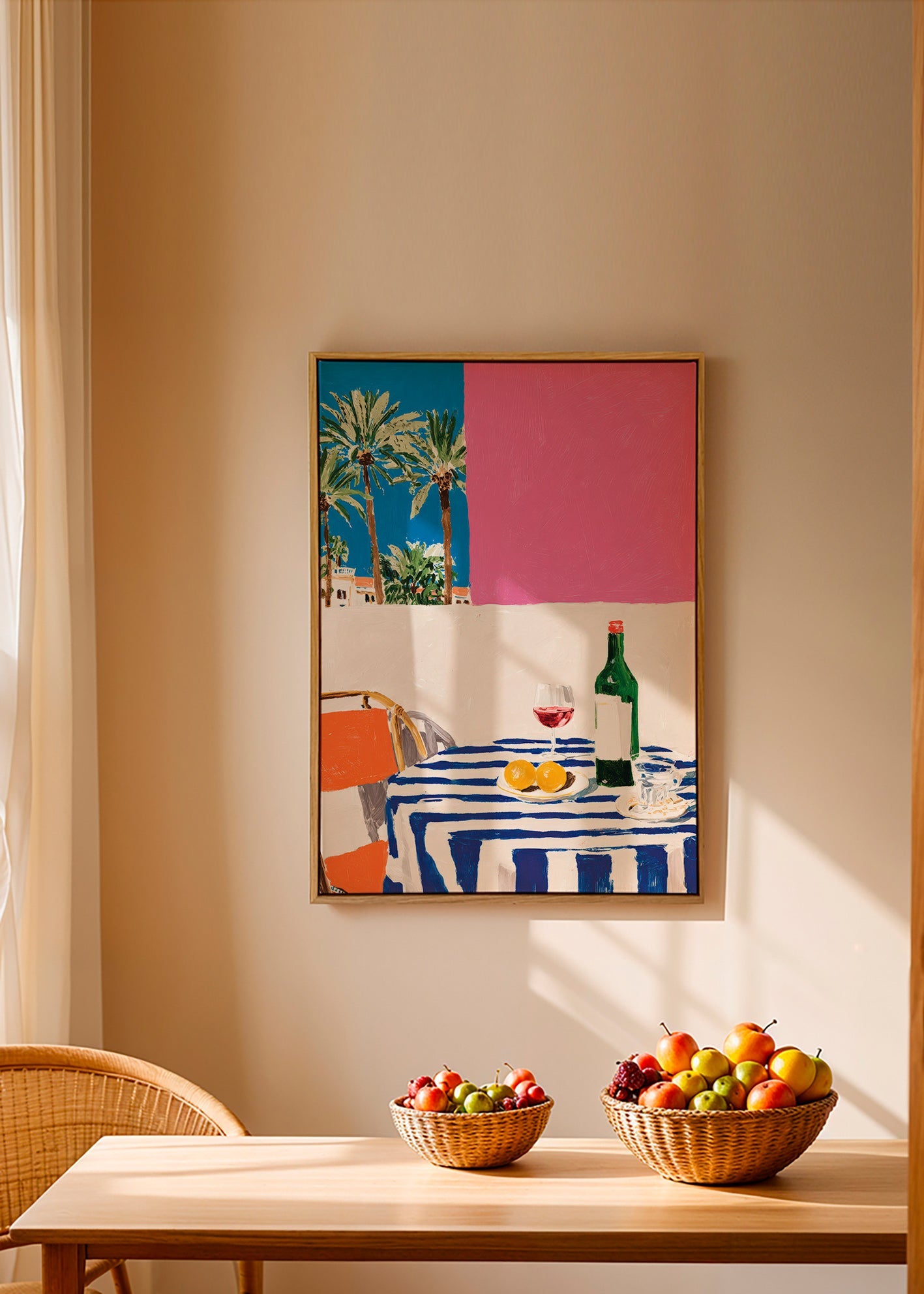 Cuadro de cocina con mesa a rayas, vino y palmeras – Canvas2