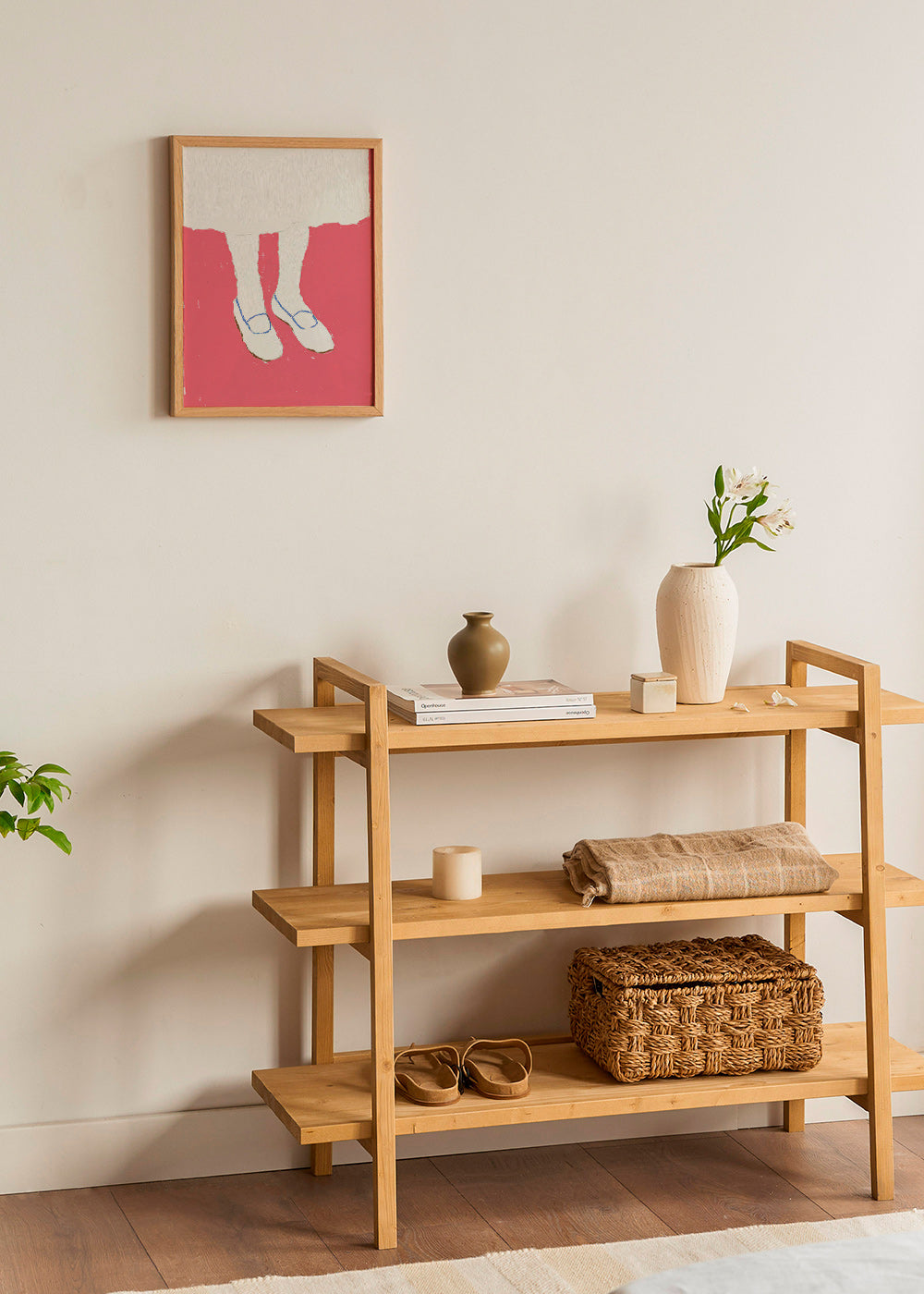 Ilustración de piernas con zapatillas rosas – Product3