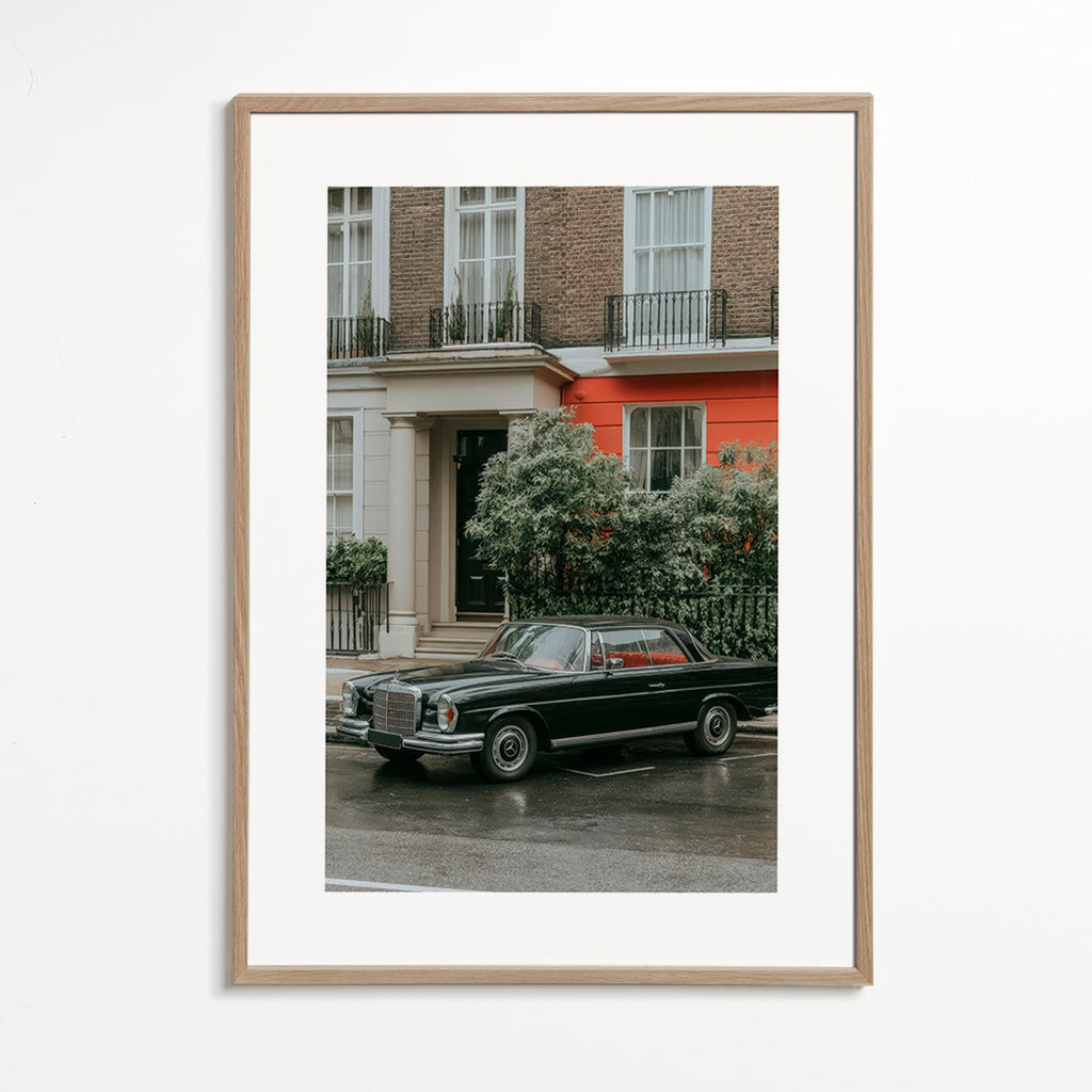 Fotografía urbana con coche clásico – Oak Frame