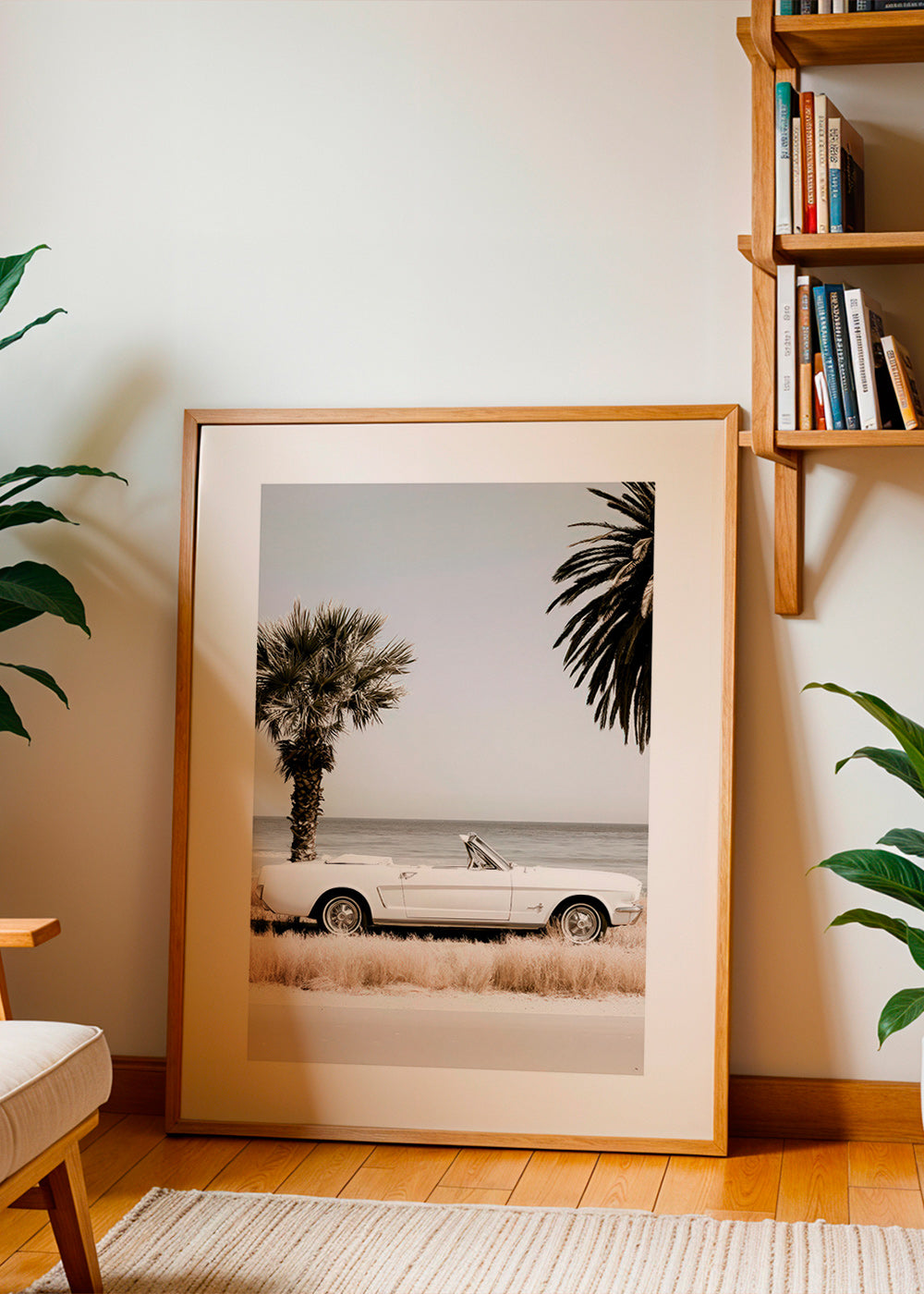 Fotografía de coche clásico junto al mar – Product2