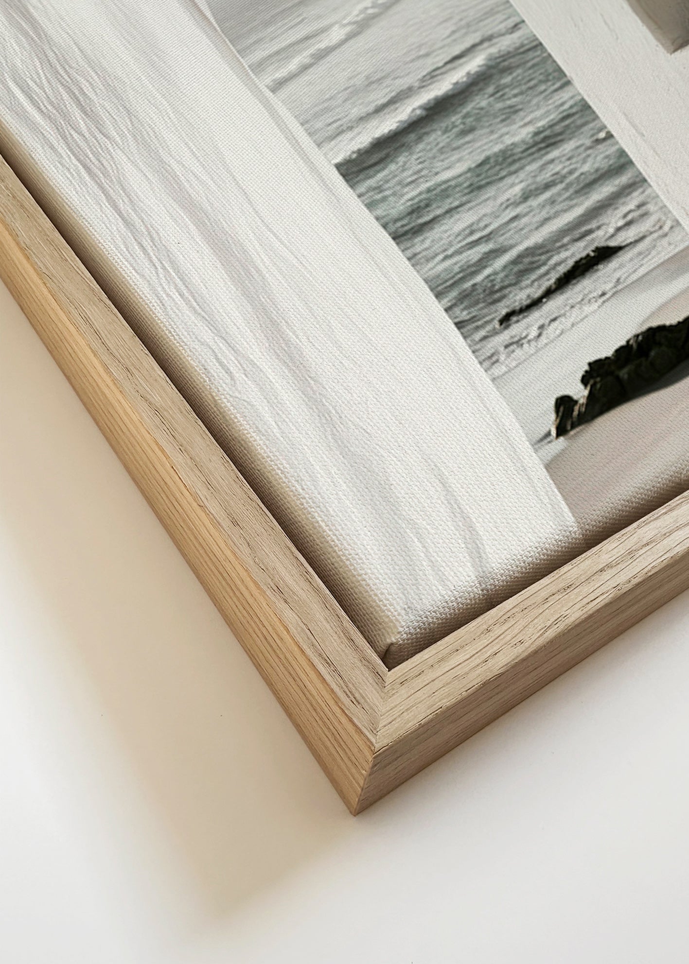 Cuadro de paisaje con ventana al mar – Canvas detail