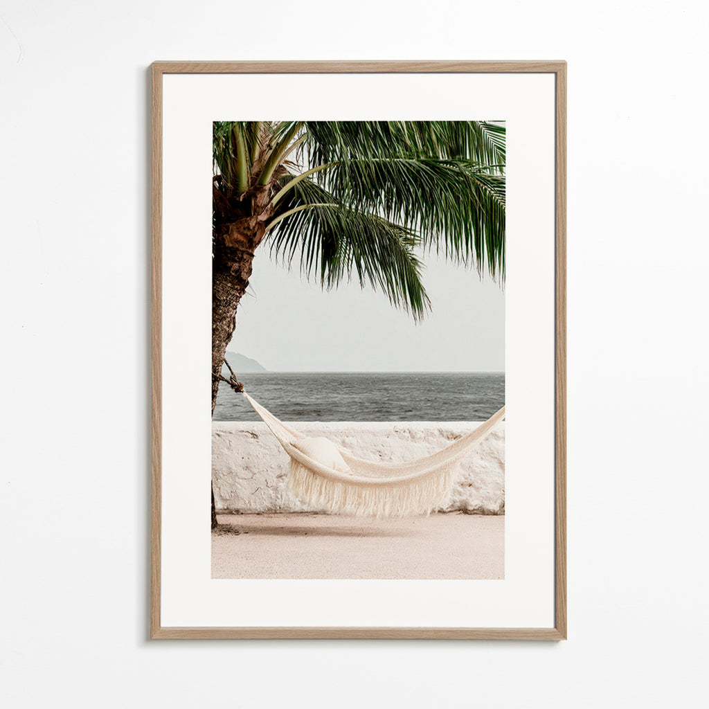 Cuadro de paisaje con hamaca y palmera – Oak Frame