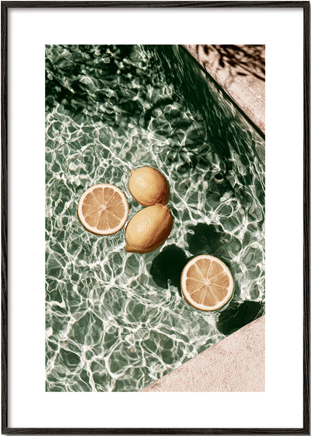 Cuadro de cocina Limones en piscina – Black Frame