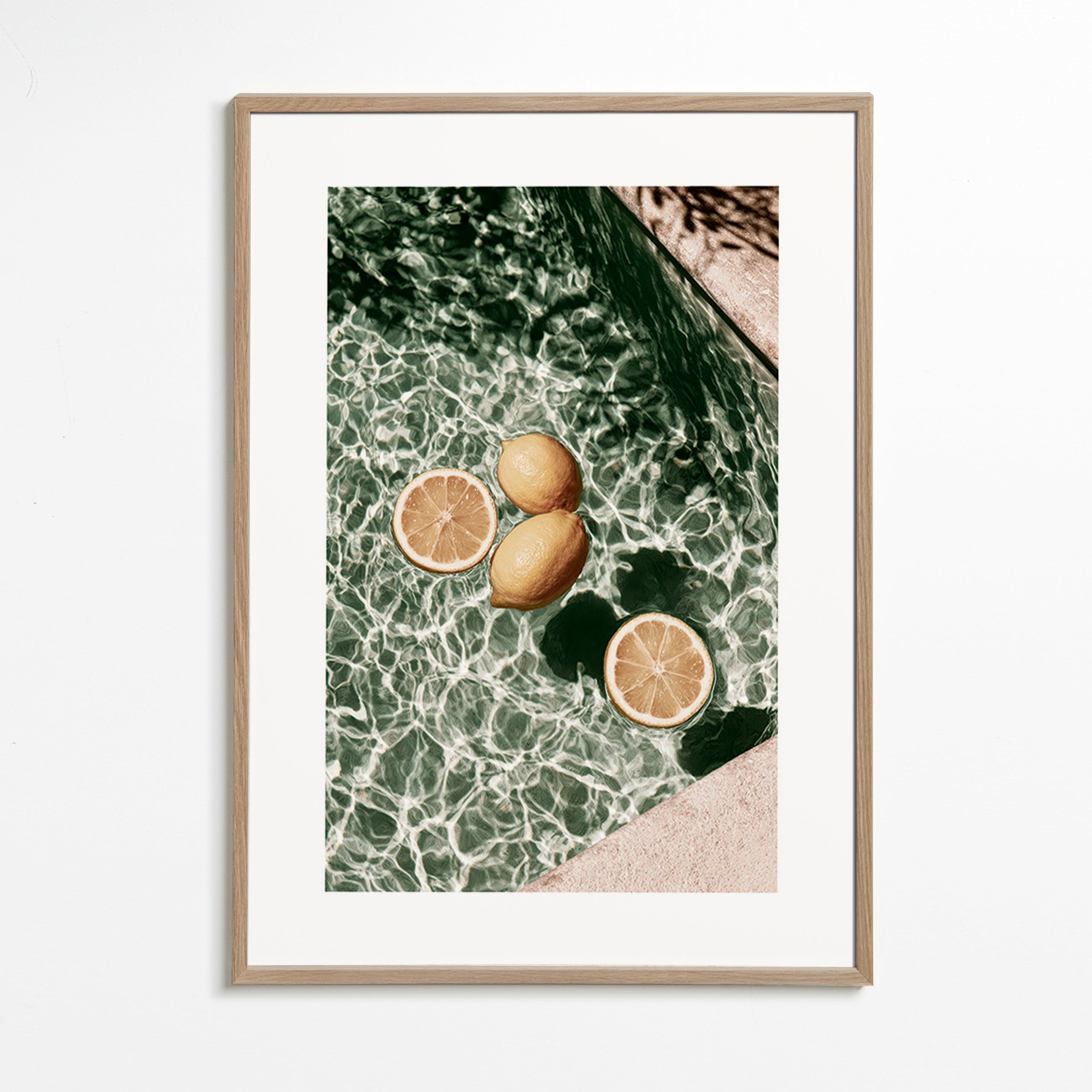 Cuadro de cocina Limones en piscina – Oak Frame