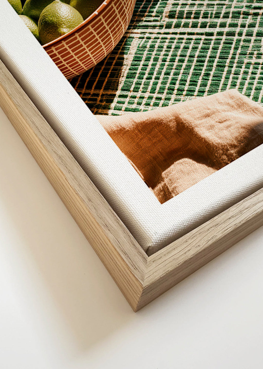 Cuadro de cocina con limas en cuenco y tejido geométrico – Canvas detail