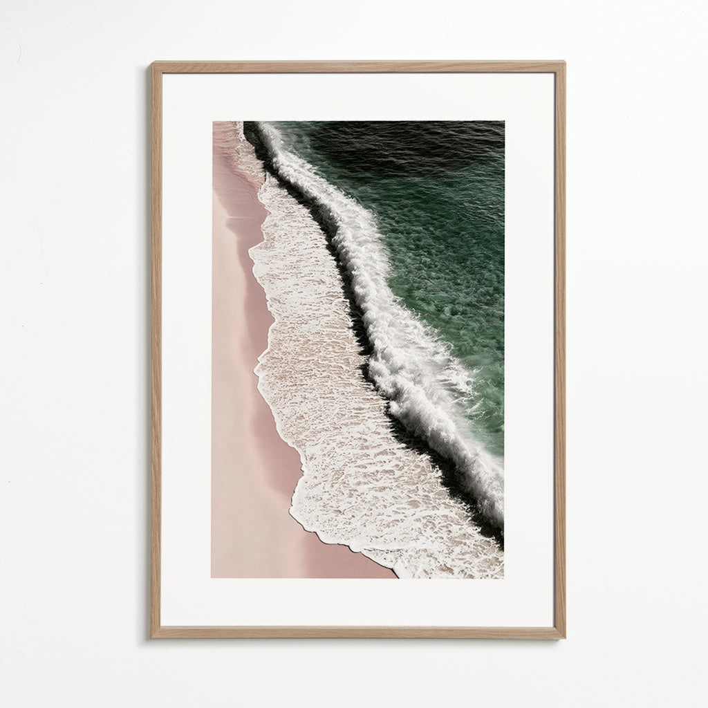 Cuadro de paisaje con costa rosada en vista aérea – Oak Frame