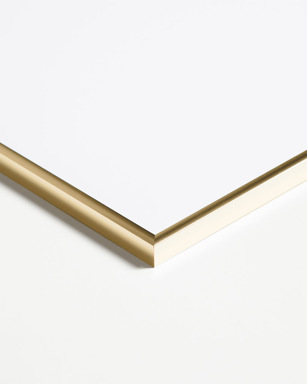 Marco dorado 20x30cm